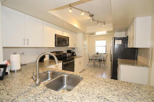 Absolute Anna Maria Two-bedroom Apartment
