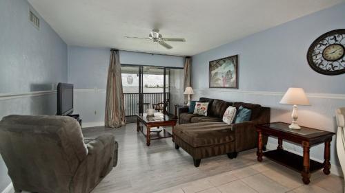 Apartamento Runaway Bay 242 - 1418878 Condo