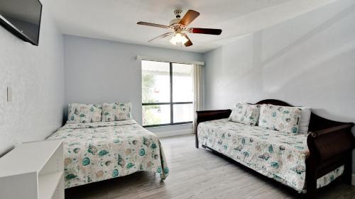 Apartamento Runaway Bay 242 - 1418878 Condo