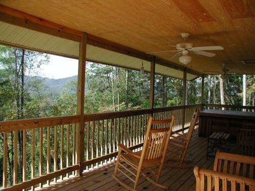 Lodge Nantahala Cabins