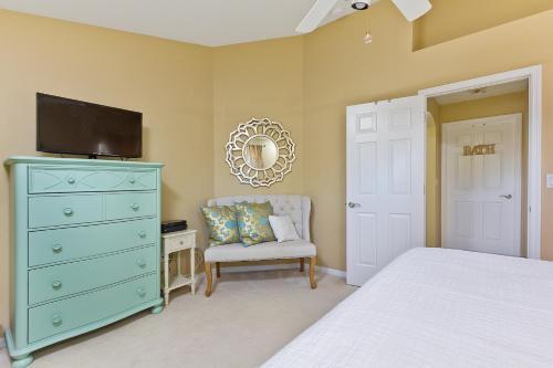 Cape Coral Waterfront Serenity