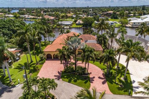 105 Sw 52nd Terrace Home
