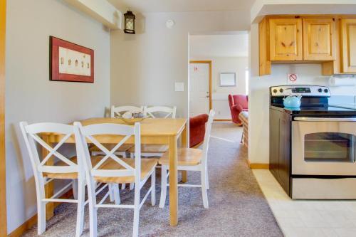 Beaches Inn | Buccaneer Bay Bungalow
