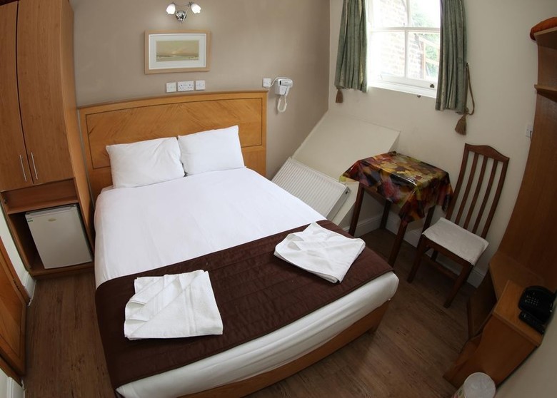 Kensington Suite Hotel