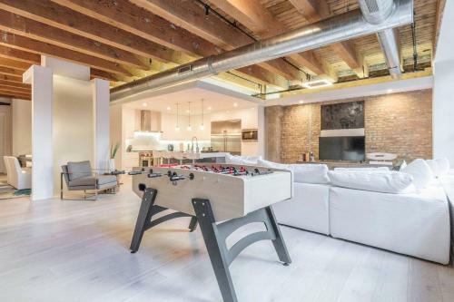 Apartamento Spacious & Private 3 Bdr Luxury Condo In Downtown!