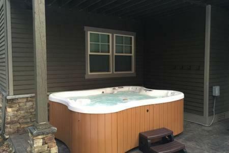 Suncadia ? Privacy? Views ? Hot Tub|fireplace|deck