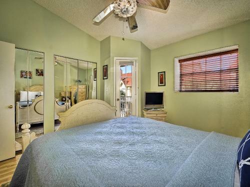 Sunset Villa Unit 104