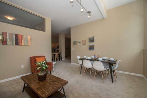 Apartamento Large 2br/2ba In Prime Downtown Location