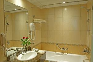 Hotel Golden Tulip