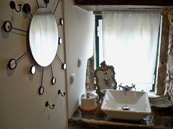 Alfama River Apartments