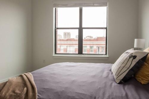 Apartamento Chic Central Uptown Loft 1br @ Shopping + Dining