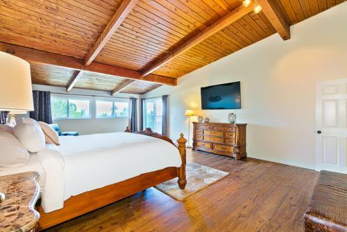 Dp-338 - Hillside Getaway Two-bedroom Holiday Home