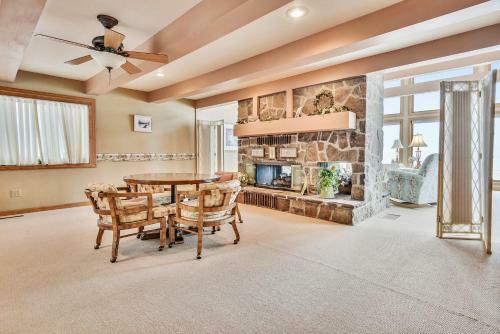 Peace In The Valley Three-bedroom Chalet