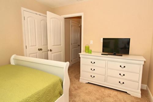 Acorn Court Villa 4412