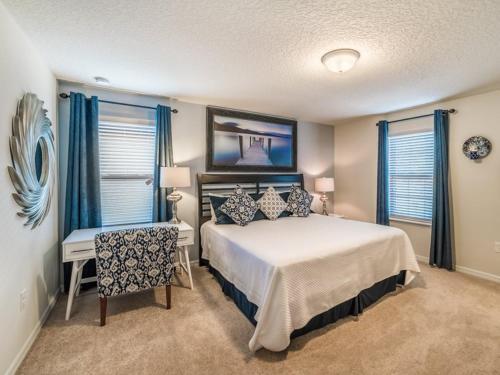 Rhodes Dwelling 8904