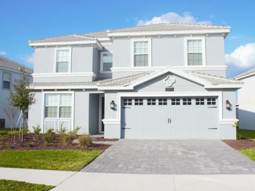 Aco Six Bedroom Home In Champions Gate (1705)