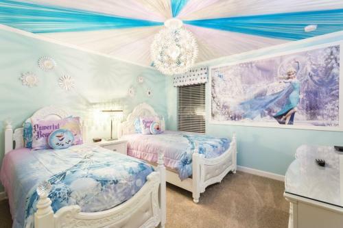 Champions Gate - Eight Bedroom Villa - Cg023