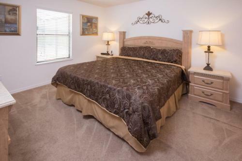 Robert's Cypress Pointe Villa - Five Bedroom Home