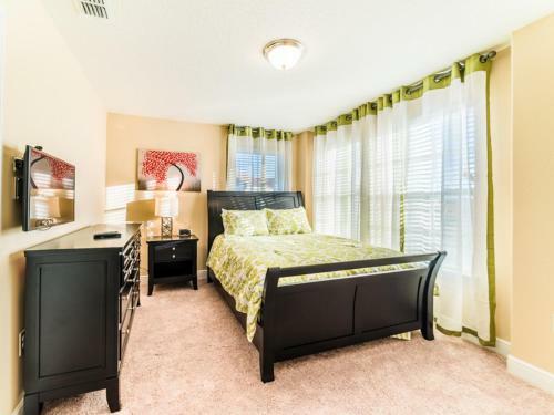 Oak Tree Villa 4127