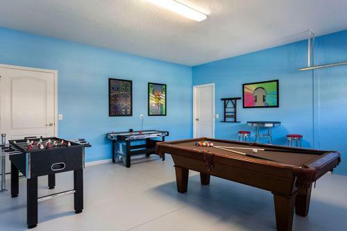 Champions Gate - Eight Bedroom Villa - Cg015