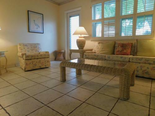 Apartamento The Grove Beach Condominiums