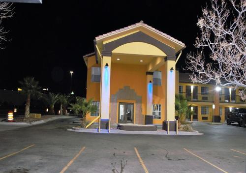 Hotel Desert Inn