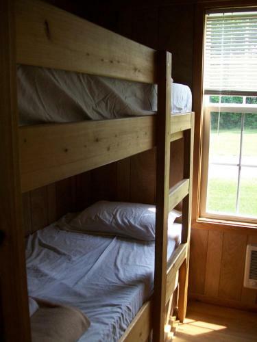 Plymouth Rock Camping Resort Deluxe Cabin 11