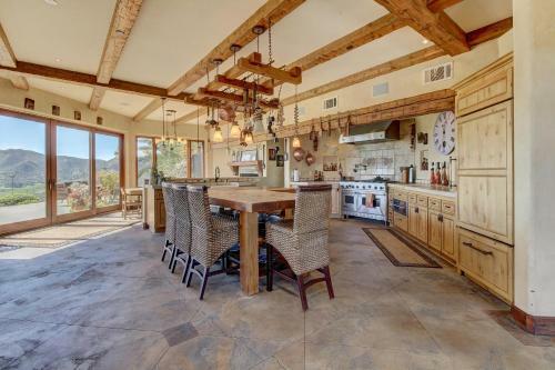 Rancho Santa Fe Lakeview Villa