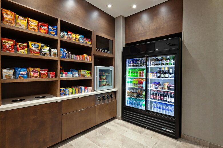 Hotel Springhill Suites By Marriott Escondido Downtown