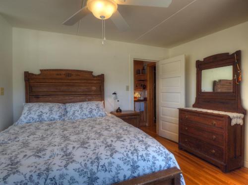 New! Edelweiss Mountain Haus -- E.v. Reg # 3386 Cottage