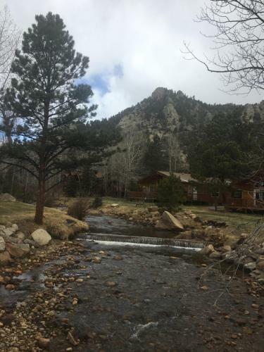Lodge Riverview Pines