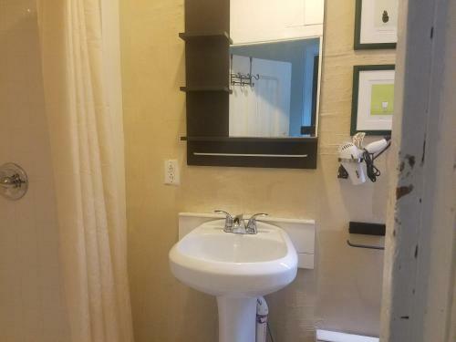 Apartamento Spacious And Clean 1 Bedroom Studio