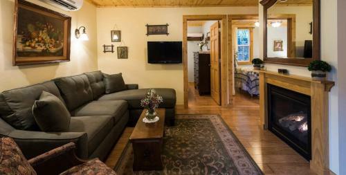 Posada Thorp House Inn & Cottages