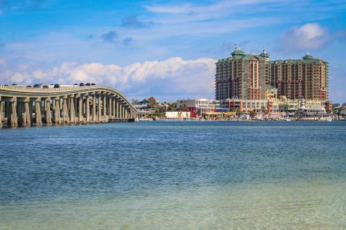 Destin West Gulfside Villa #v410