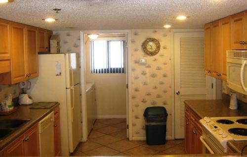 Apartamento Surf Dweller 102 Condo