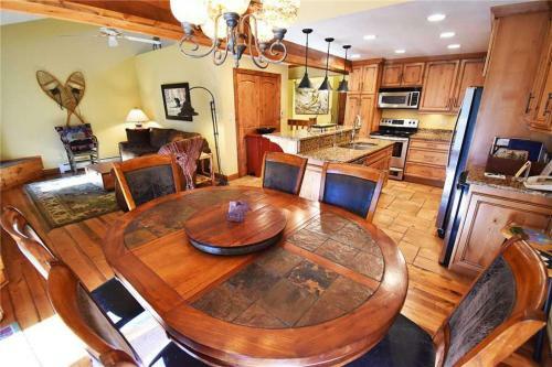 Cross Creek 203 (condo)