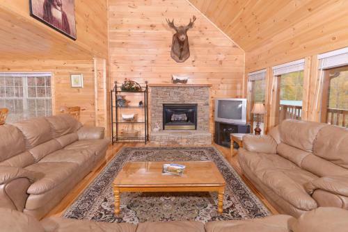 Love & Laughs #11 - Seven Bedroom Cabin