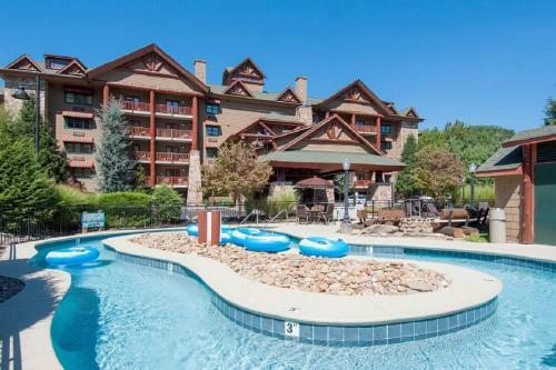 Hotel Bearskin Lodge On The River
