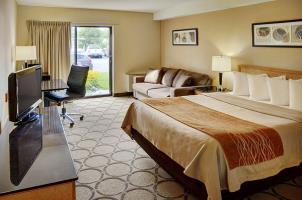 Hotel Comfort Inn South