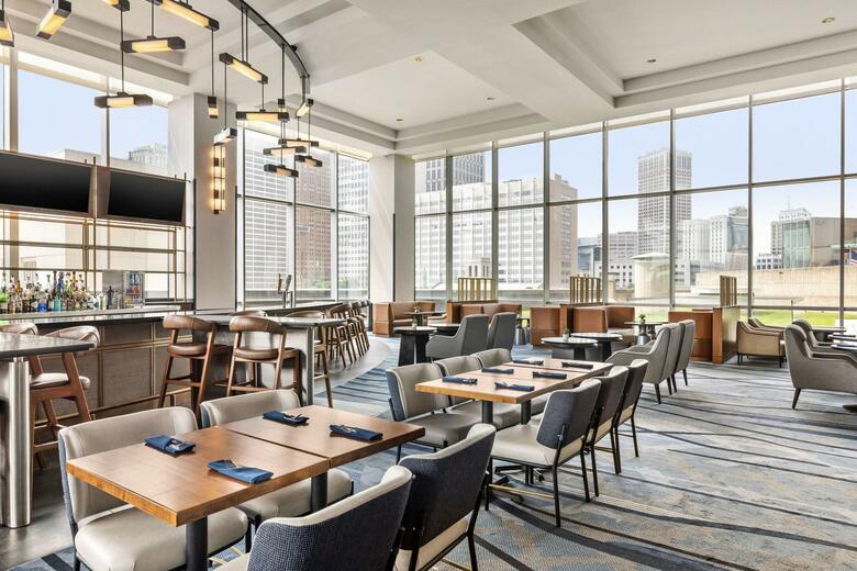 Hotel Detroit Marriott At The Renaissance Center