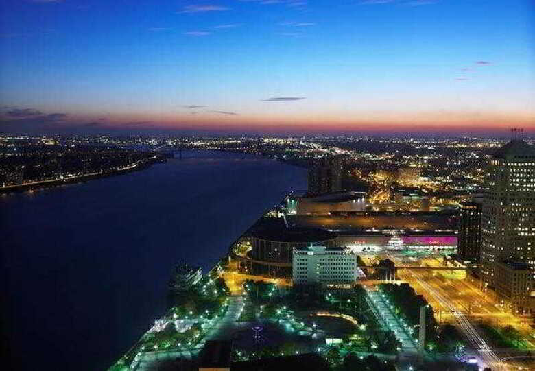 Hotel Detroit Marriott At The Renaissance Center