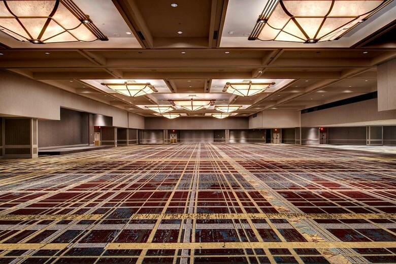 Hotel Detroit Marriott At The Renaissance Center