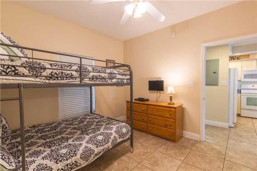 Apartamento Crystal Shores 1306