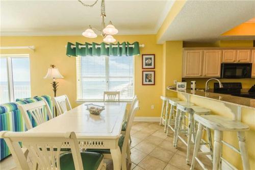Apartamento Crystal Shores West 808