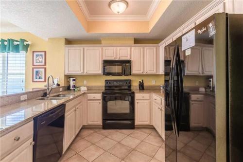 Apartamento Crystal Shores West 808