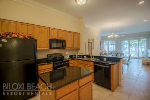 Legacy I 102 - Two Bedroom Apartment
