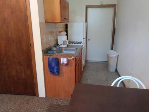 Motel Harney Camp Cabins