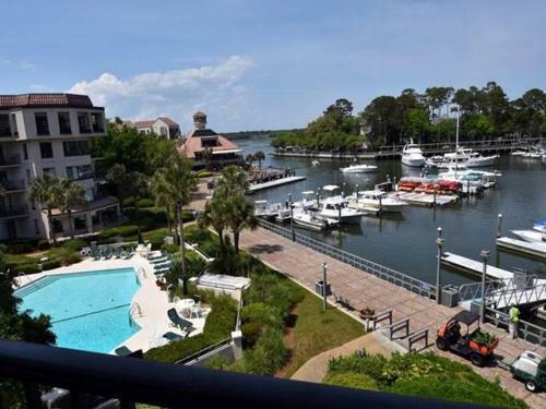 7542 Yacht Club-harbourfront Villa Villa