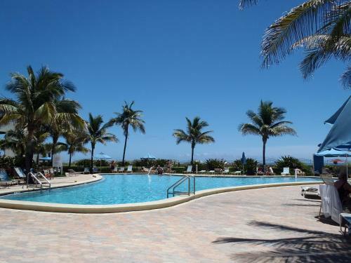 Apartamento 2 Bedrooms Condo With A Great Ocean View!