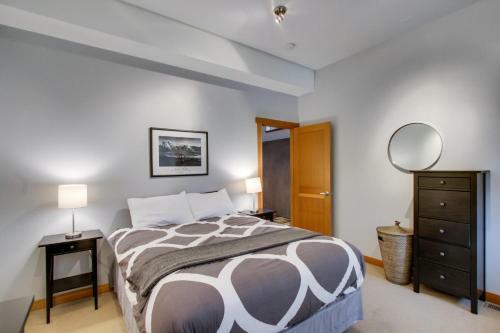 Riverview Loft